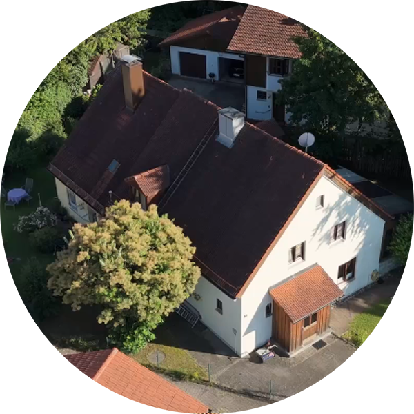Luftaufnahme des Wohnhauses Freilassing